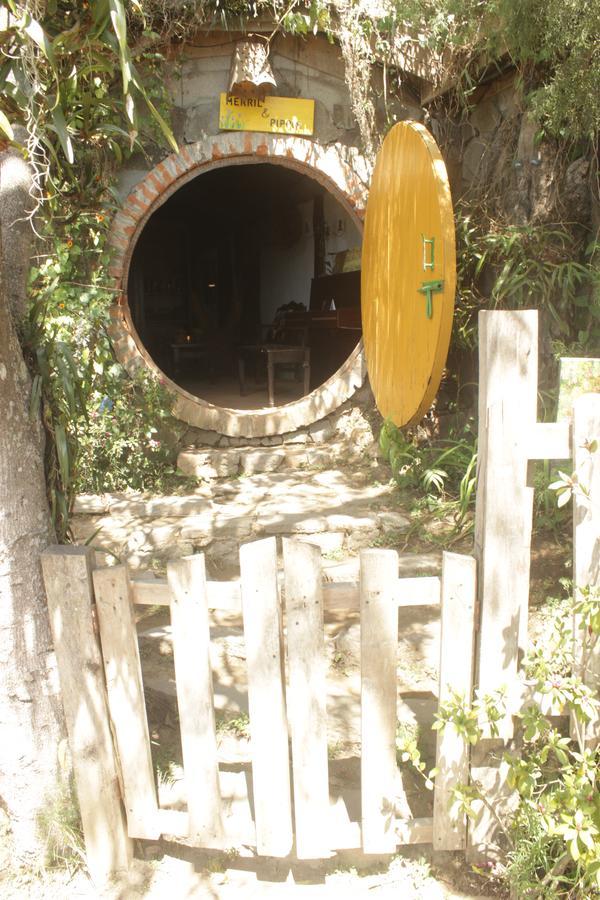 The Hobbit La Comarca Hotel Nueva San Salvador Exterior foto