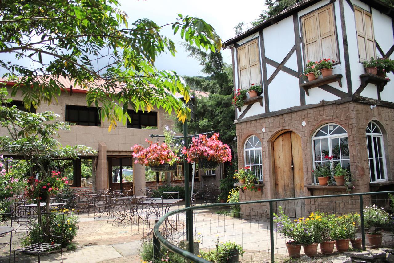 The Hobbit La Comarca Hotel Nueva San Salvador Exterior foto